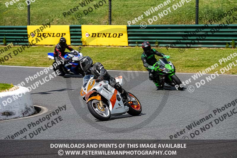 enduro digital images;event digital images;eventdigitalimages;mallory park;mallory park photographs;mallory park trackday;mallory park trackday photographs;no limits trackdays;peter wileman photography;racing digital images;trackday digital images;trackday photos